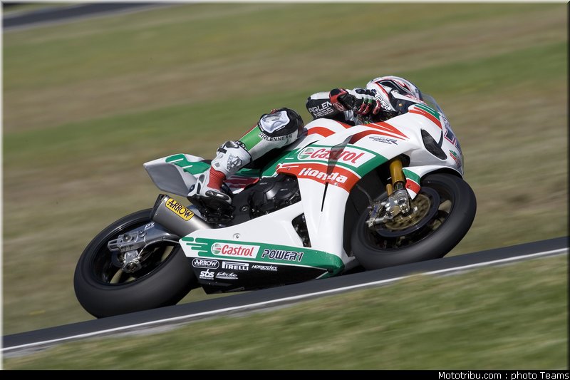 sbk_2011_tests_xaus_05
