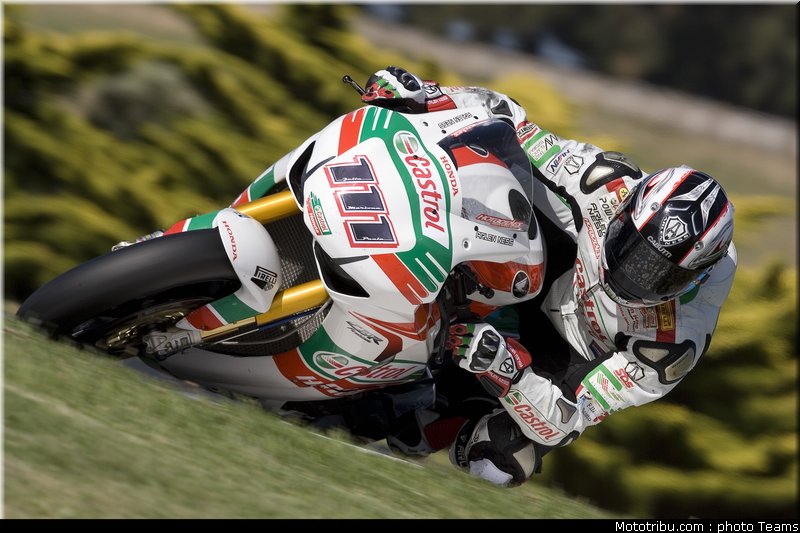sbk_2011_tests_xaus_06