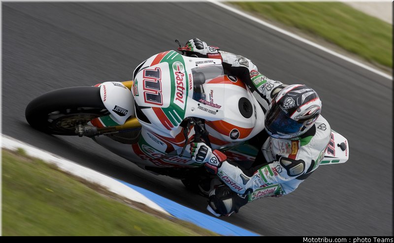 sbk_2011_tests_xaus_08