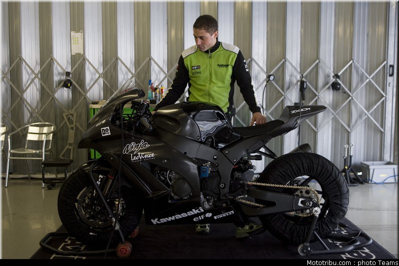 supersport_2011_tests_parkes_03