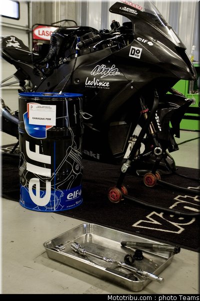 supersport_2011_tests_parkes_05