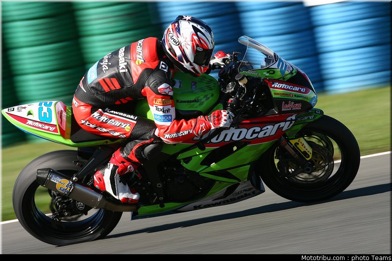 supersport_2011_tests_parkes_16