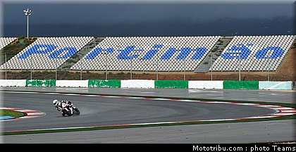 sbk_2011_tests_badovini_08.jpg