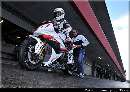 sbk_2011_tests_badovini_11.jpg