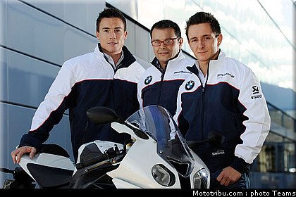 sbk_2011_tests_bmw_02.jpg
