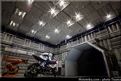 sbk_2011_tests_corser_03.jpg
