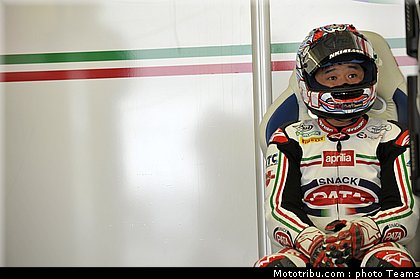 sbk_2011_tests_haga_08.jpg