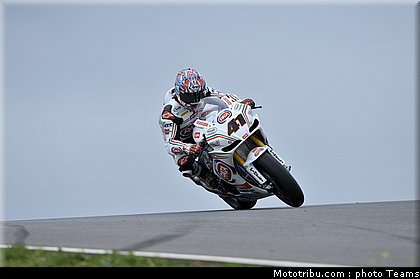 sbk_2011_tests_haga_12.jpg