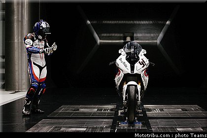 sbk_2011_tests_haslam_02.jpg