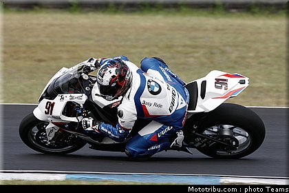 sbk_2011_tests_haslam_17.jpg