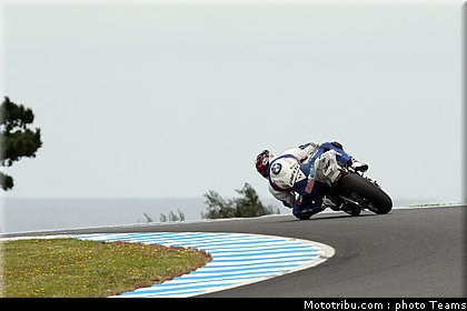 sbk_2011_tests_haslam_21.jpg