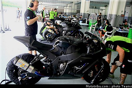 sbk_2011_tests_kawasaki_4.jpg