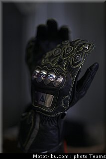 sbk_2011_tests_sykes_01.jpg