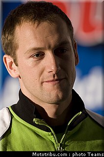 sbk_2011_tests_sykes_06.jpg