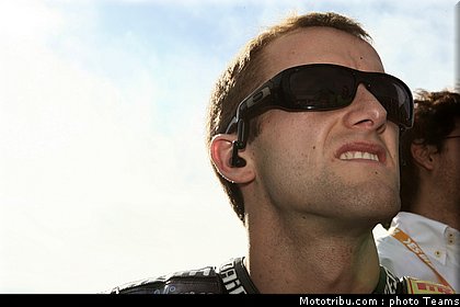 sbk_2011_tests_sykes_13.jpg