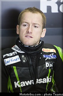 sbk_2011_tests_sykes_29.jpg