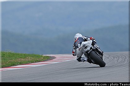 sbk_2011_tests_toseland_03.jpg