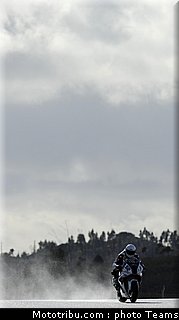 sbk_2011_tests_toseland_22.jpg