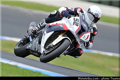 sbk_2011_tests_toseland_38.jpg