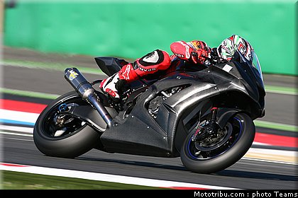 supersport_2011_tests_fujiwara.jpg