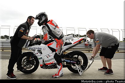 supersport_2011_tests_lowes_10.jpg
