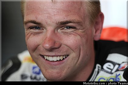 supersport_2011_tests_lowes_12.jpg