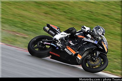 supersport_2011_tests_lowes_19.jpg