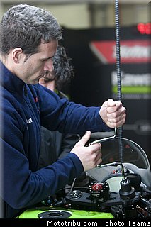supersport_2011_tests_parkes_12.jpg