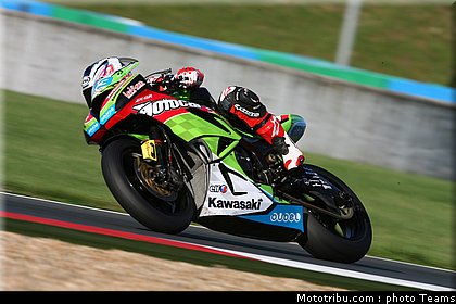 supersport_2011_tests_parkes_15.jpg
