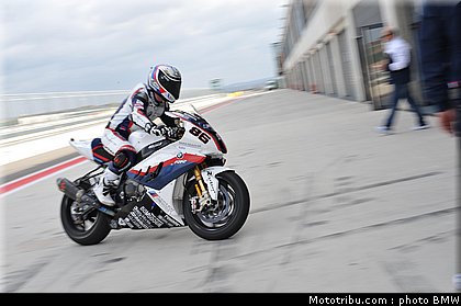 sbk_test_bmw_italia_aragon_2011_007.jpg