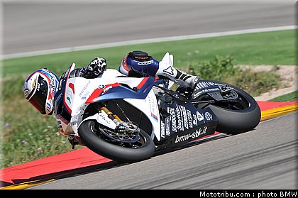 sbk_test_bmw_italia_aragon_2011_024.jpg