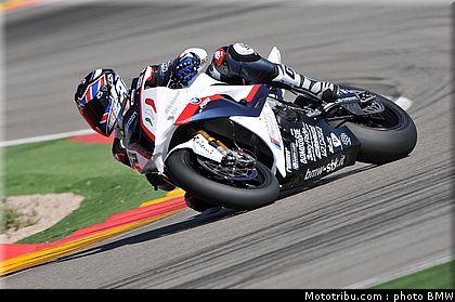 sbk_test_bmw_italia_aragon_2011_025.jpg