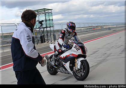 sbk_test_bmw_italia_aragon_2011_026.jpg