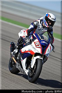 sbk_test_bmw_italia_aragon_2011_027.jpg