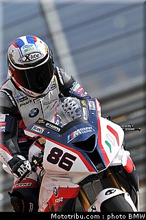 sbk_test_bmw_italia_aragon_2011_030.jpg
