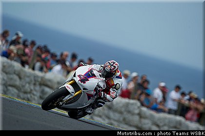sbk_aoyama_008_australie_2012_philip_island.jpg