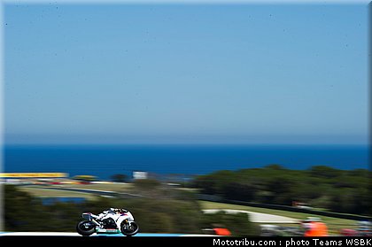 sbk_aoyama_010_australie_2012_philip_island.jpg
