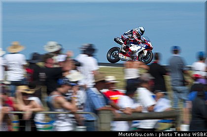sbk_checa_031_australie_2012_philip_island.jpg