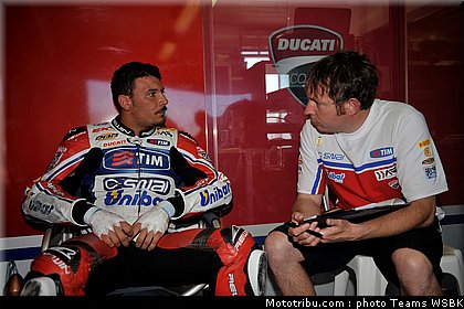 sbk_giugliano_001_australie_2012_philip_island.jpg