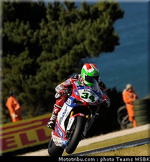 sbk_giugliano_009_australie_2012_philip_island.jpg