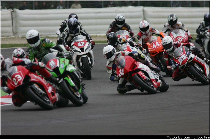 1000_superstock_009_imola_2012