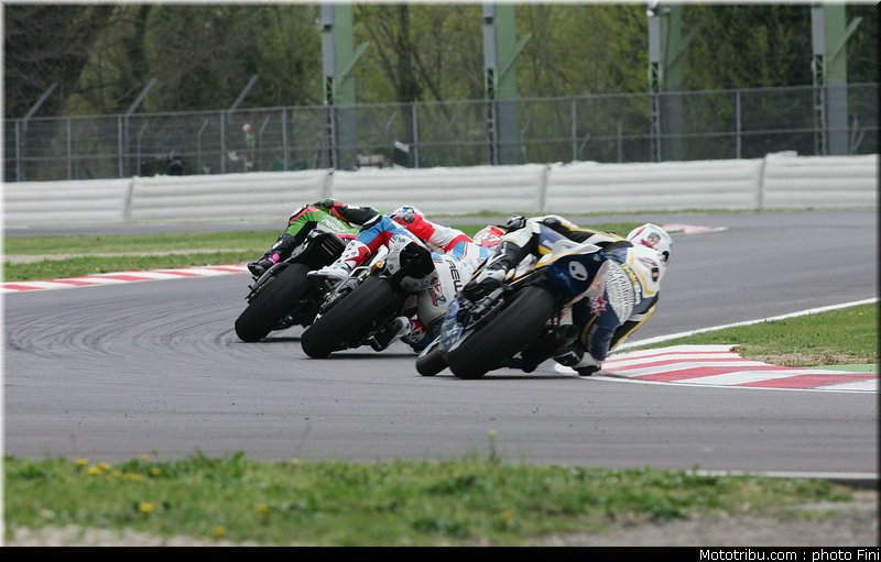 1000_superstock_020_imola_2012