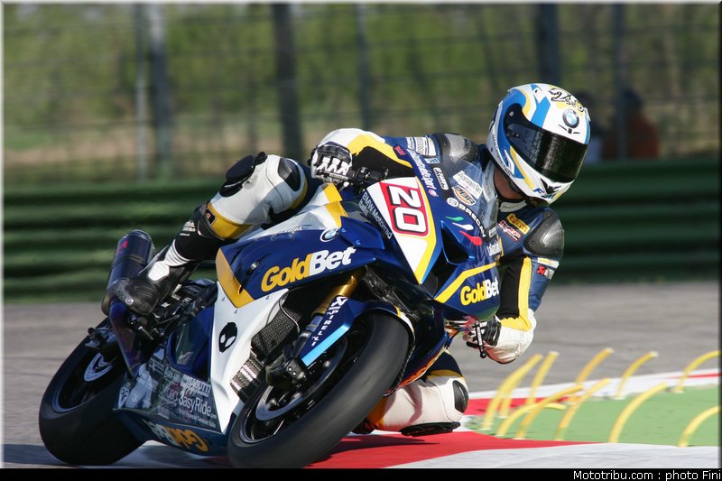 1000_superstock_barrier_001_imola_2012