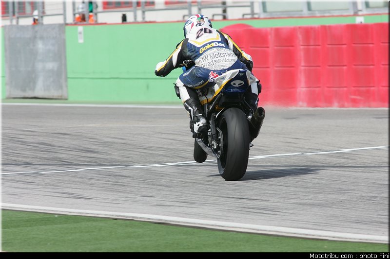 1000_superstock_barrier_007_imola_2012