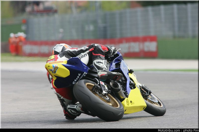 600_superstock_001_imola_2012