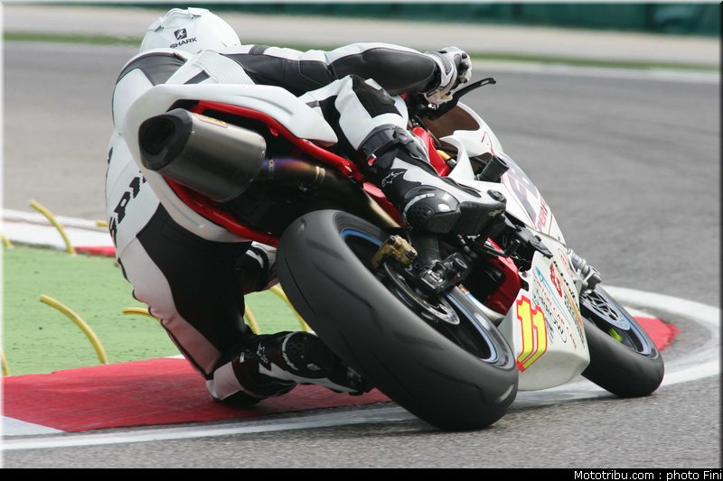 600_superstock_simpson_001_imola_2012