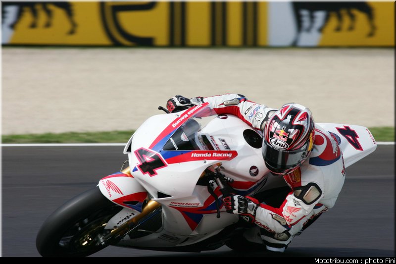 superbike_aoyama_005_imola_2012
