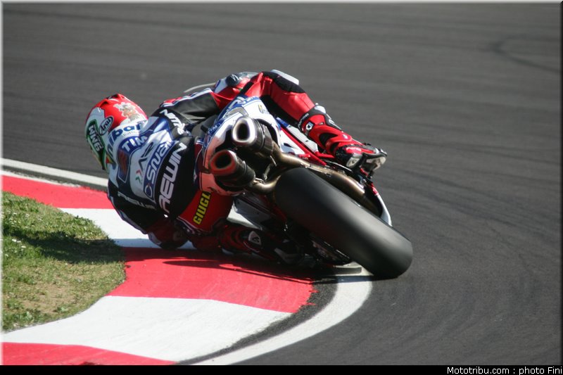 superbike_giugliano_001_imola_2012