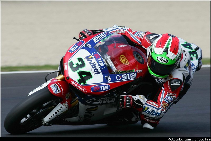superbike_giugliano_006_imola_2012