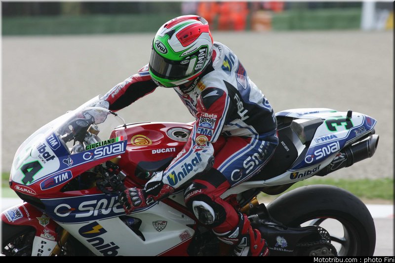 superbike_giugliano_009_imola_2012